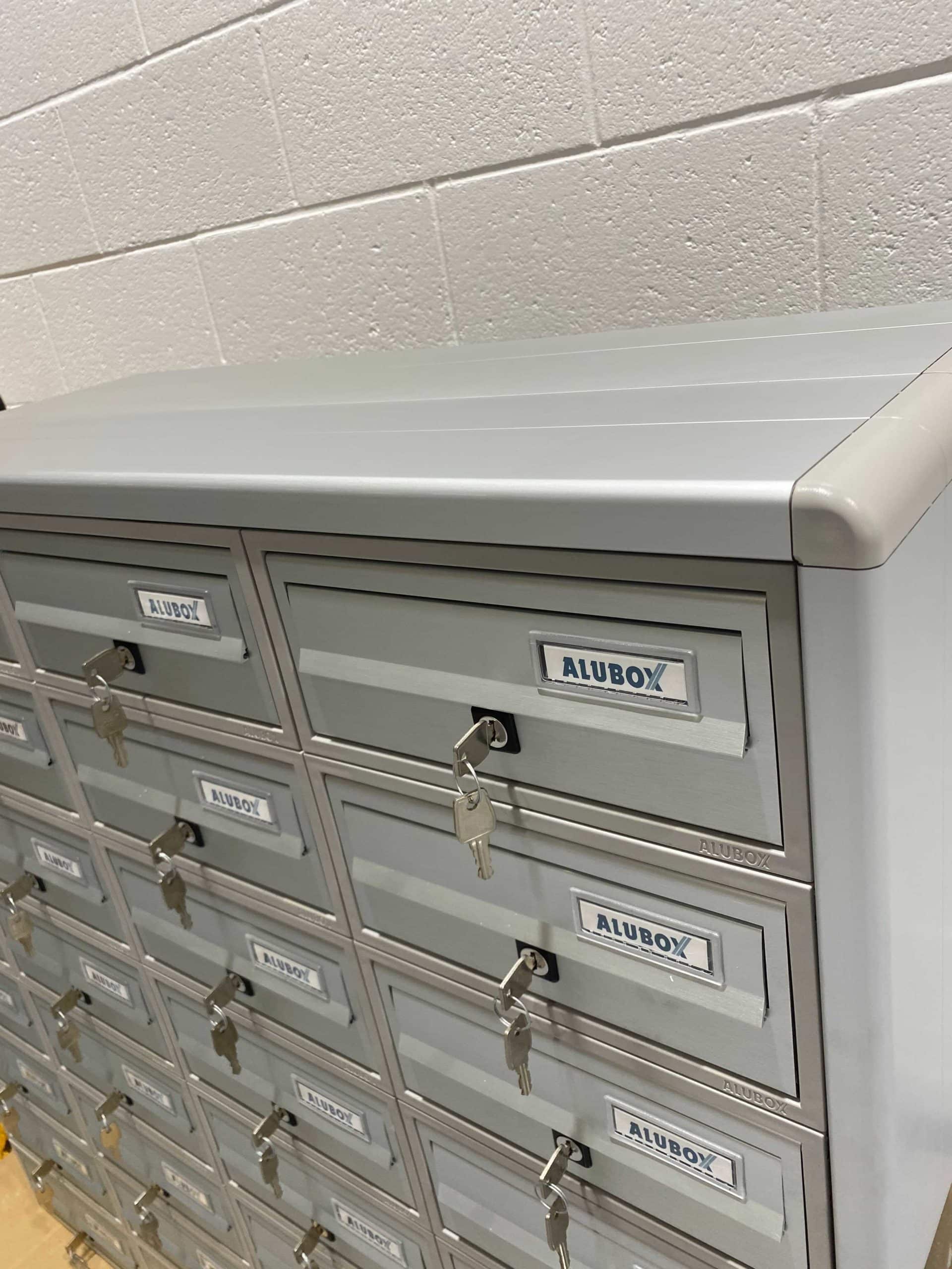 Post Boxes for Flats Free Standing Internal Locking in Anodized Silver - Tocco Di Italia Modular 270