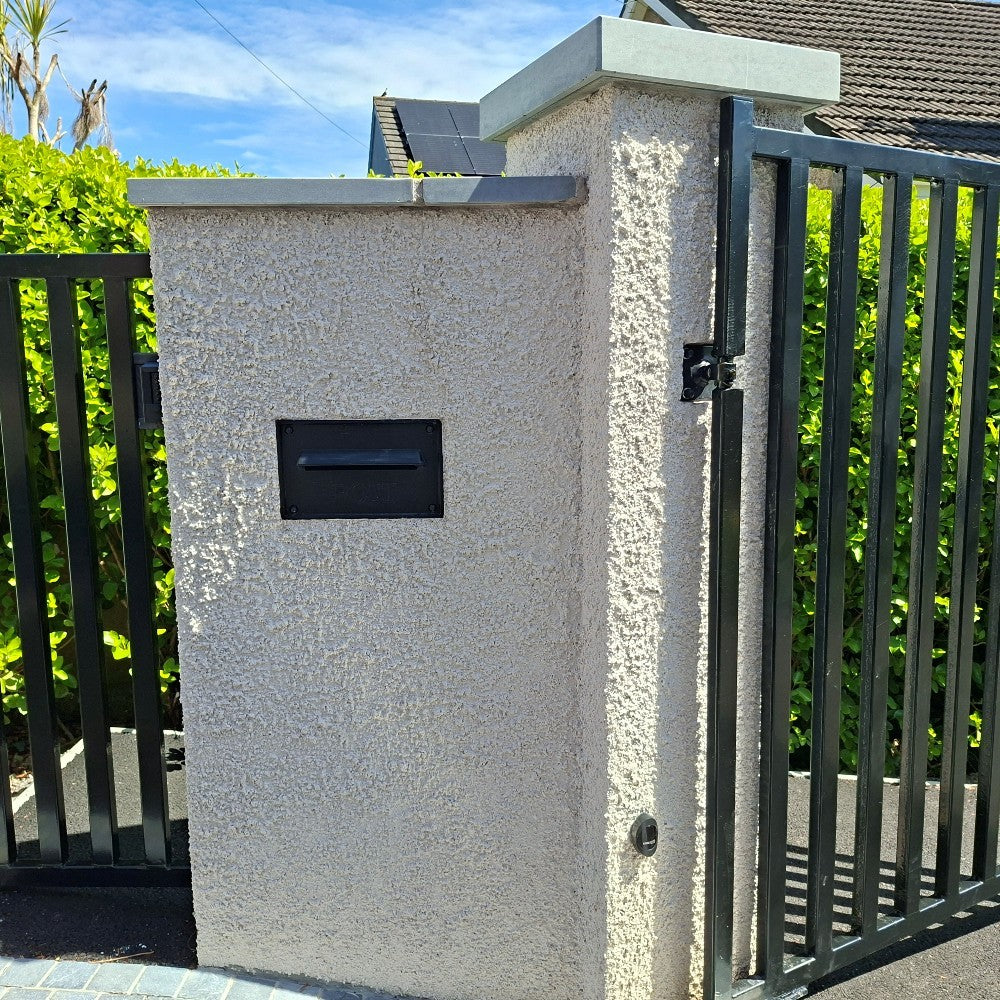 Through The Wall Letterbox   Rolle Nero   Lifestyle Photo 1