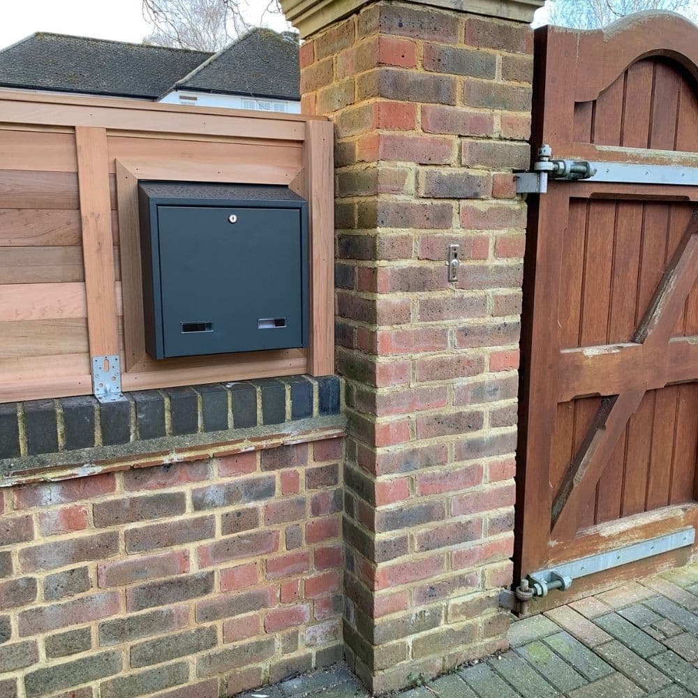 Large Letterbox W3 4