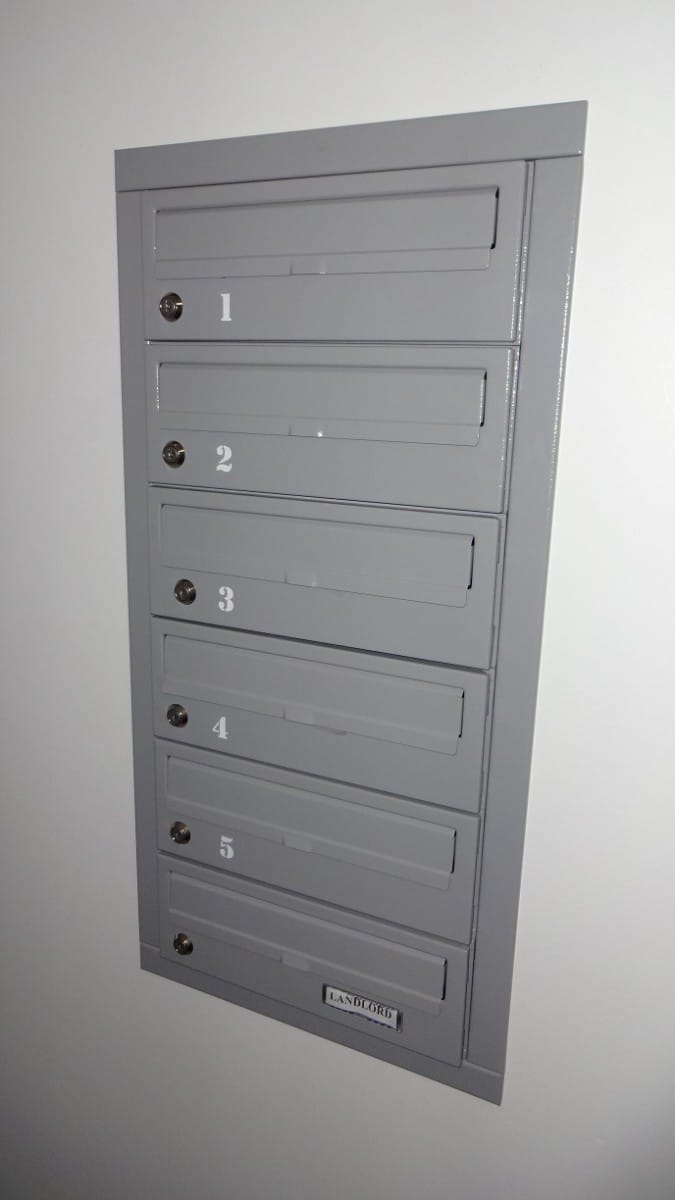 Recessed letter box E5 web